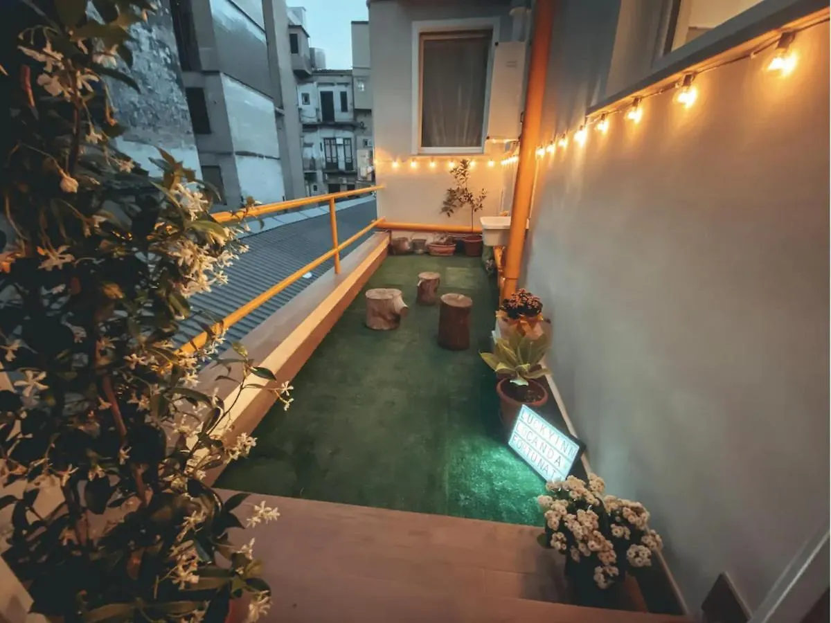 Pensión Lucky Inn, La Locanda della Fortuna Palermo